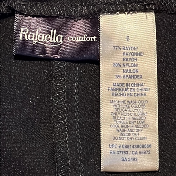 Rafaella Comfort Cropped/capri Pants, black, size 6, Pull-on - Picture 3 of 6